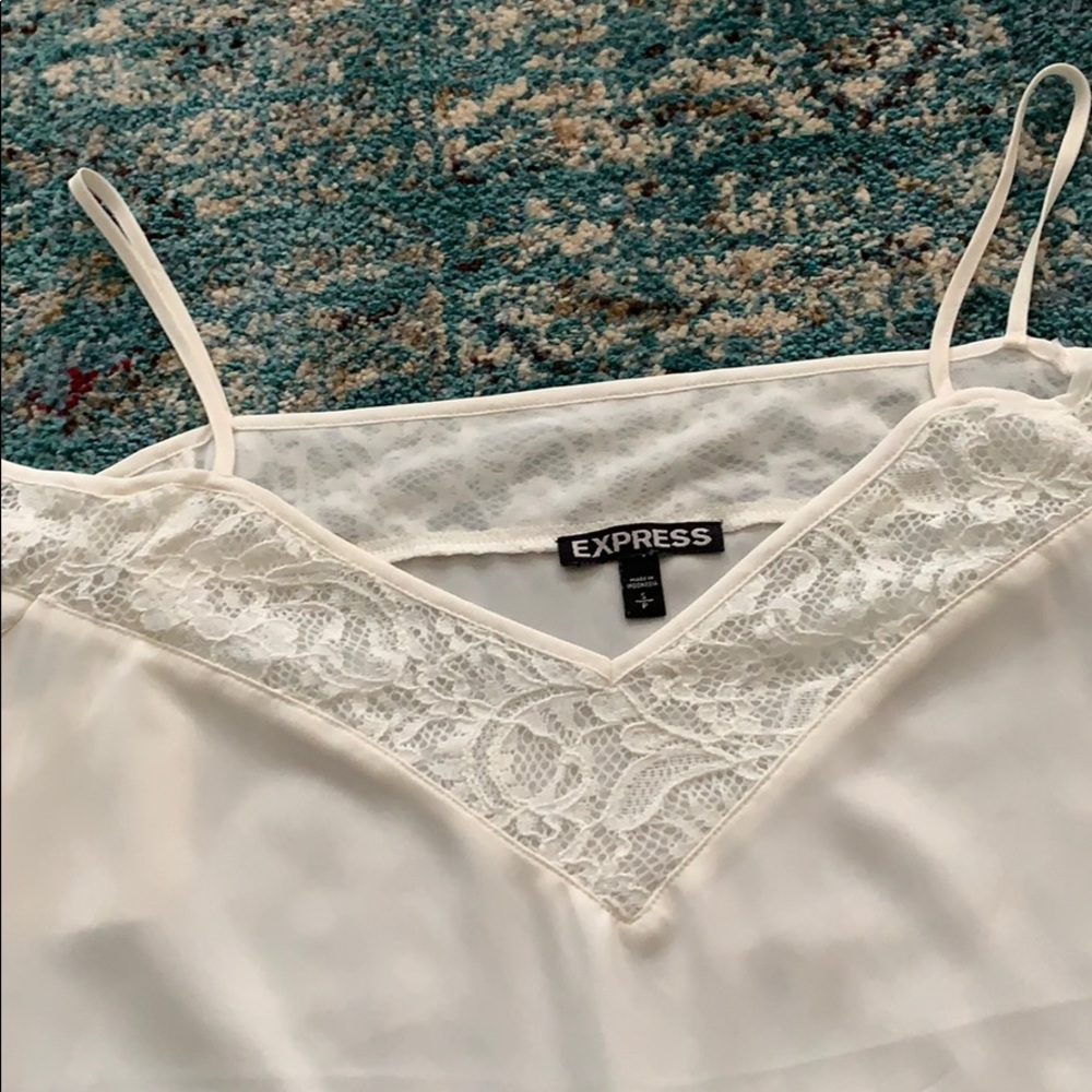 Express flowy top - Picture 2 of 4